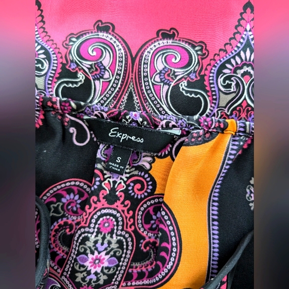 Express Tank Top - Picture 3 of 4